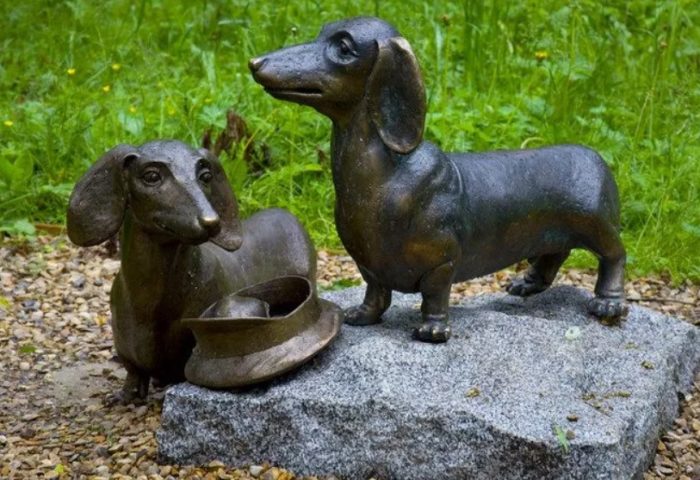 Памятник собакам Чехова